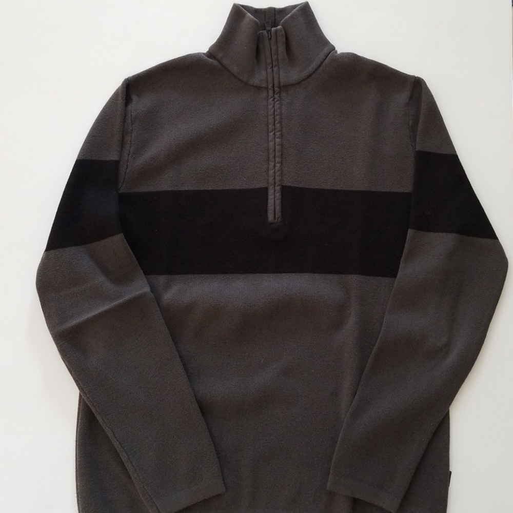BR Outlet Grey & Black 1/4 Zip Sweater, Size M